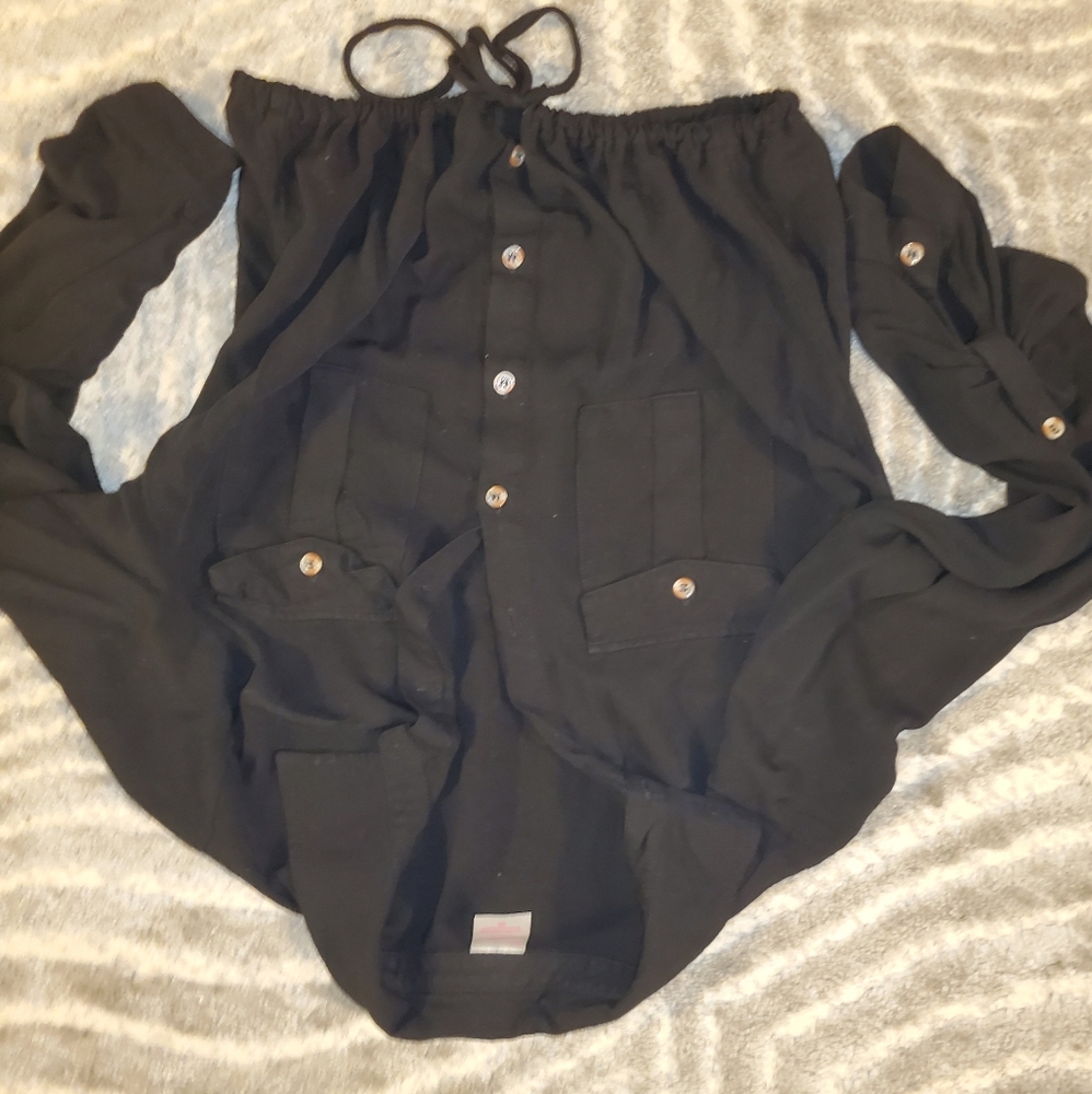 NWOT Time Tru long sleeve button blouse size med